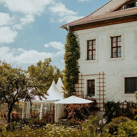 Rittergut Positz 招待所 3*