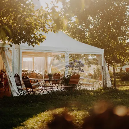 Konukevi Rittergut Positz Oppurg